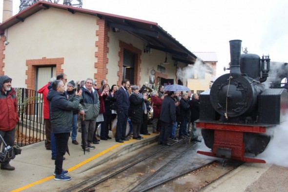 La Locomotora número 31,  de cargar armamento en  el Rif y carbón para MFU, a pasear turistas en Utrillas