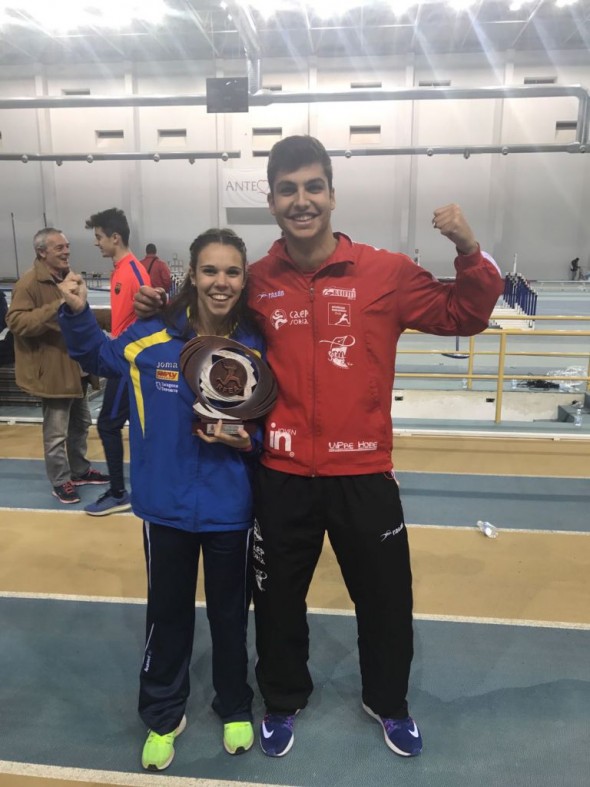 Érika Torner y Borxa Ramo buscan medalla en la nacional junior de atletismo en pista cubierta