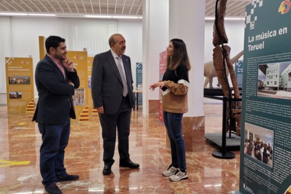 Más de 800 personas han visitado  la exposición ‘40 años creciendo’ sobre el Estatuto de Autonomía