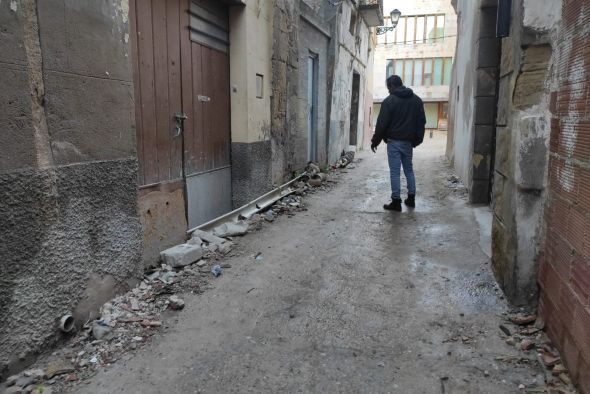 Vecinos del barrio alcañizano de Santiago denuncian el abandono del casco viejo de la ciudad