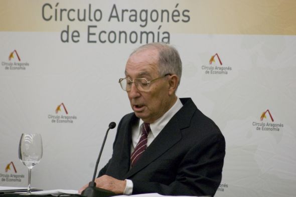 Fallece el economista, político y profesor alcañizano José Ramón Lasuén a los 90 años