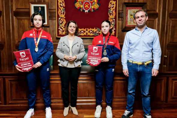 Lapuente y Ramos, felicitadas por su méritos nacionales