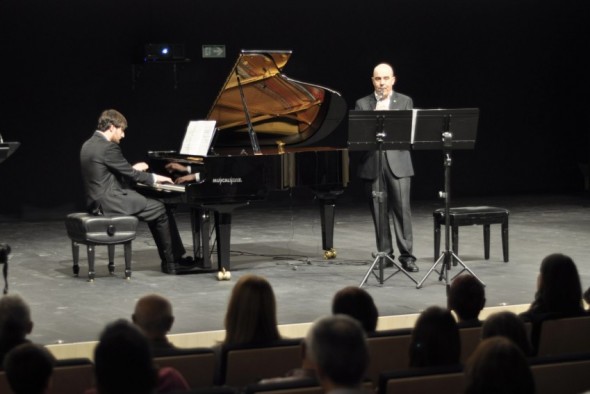 El público llena el Auditorio de San Julián para escuchar la música de Antón García Abril