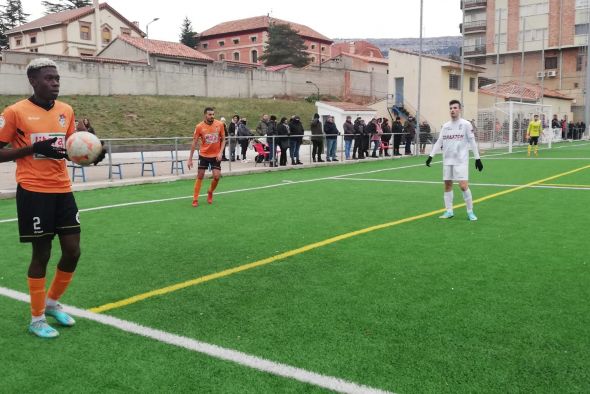 El Utrillas sale goleado en una tarde para el olvido en el campo de La Vega (1-4)