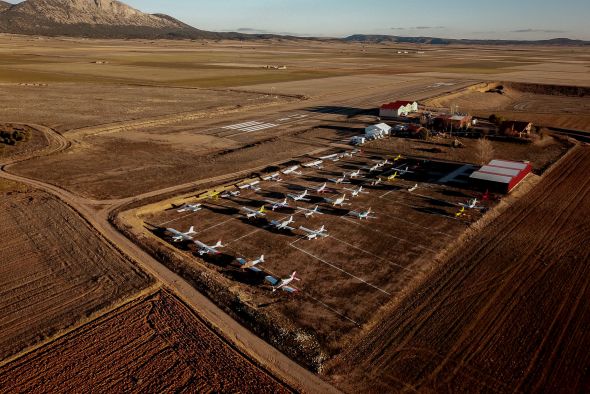 La Polar de Torremocha recibe a un centenar de aeronaves y llena los hoteles de la zona