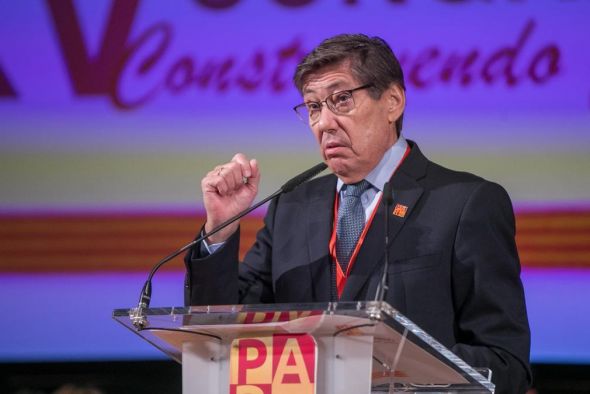 Aliaga: No me sorprende que algunas de las consignas que han lanzado los críticos coincidan con los argumentos de otros partidos que están atacando al cuatripartito