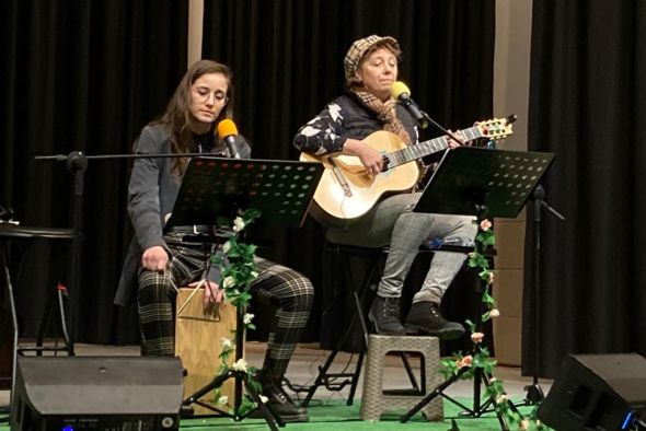 Montalbán acogió la primera parada de la gira provincial de ‘Carbonell, amigo’