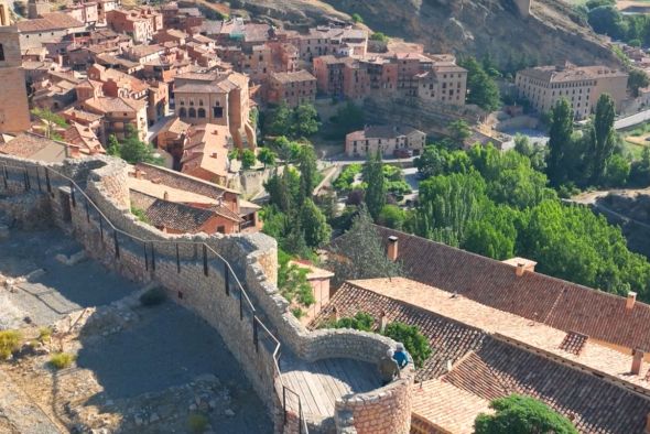 Albarracín y Montes Universales aparecen este domingo en el documental 'Camino del Cid: diario de una ciclista'