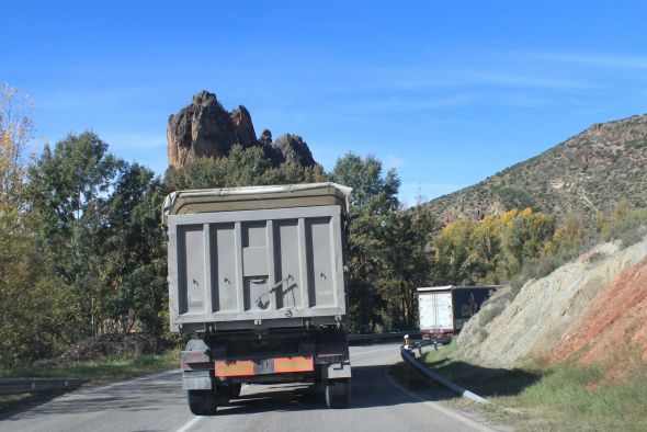 La ministra de Transportes dice que se ha trabajado para obtener una Declaración de Impacto favorable de la A-40