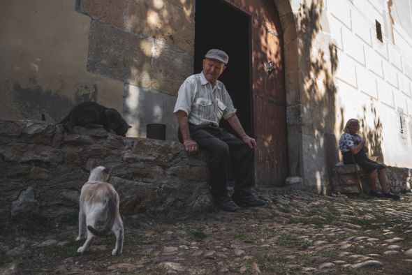 El barrio La Estrella, en Mosqueruela, queda huérfano tras la marcha de Martín y Sinforosa