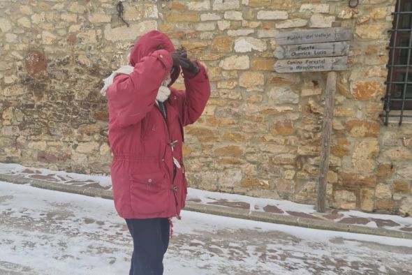 Valdelinares se estremeció el lunes al despertarse con una sensación térmica cercana a 23 grados bajo cero