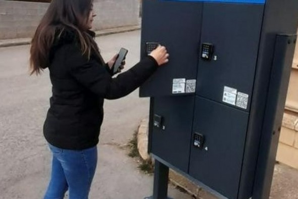 Los multiservicios rurales empiezan a ofrecer pedidos por Whatsapp y cabinas ‘smart’ de recogida
