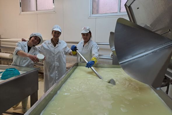 La quesería de Ejulve acepta el reto y producirá puro de cabra