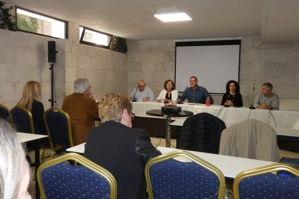 La interinidad en la escuela rural y la relación con la sociedad, a debate en Teruel