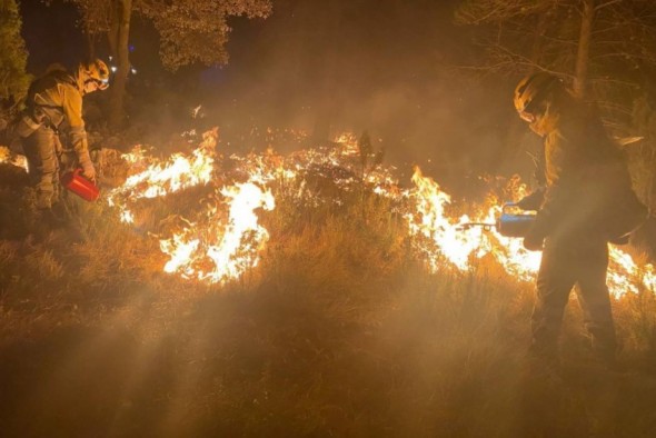 La Guardia Civil toma declaración a cuatro personas que hacían trabajos de mantenimiento en una senda por su posible relación con el incendio de Castellón