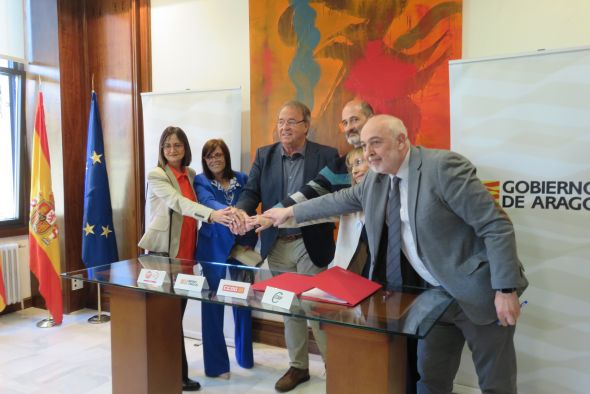 Gobierno de Aragón y sindicatos sellan, 16 años después, un nuevo Convenio Colectivo que contempla las 35 horas de trabajo semanal