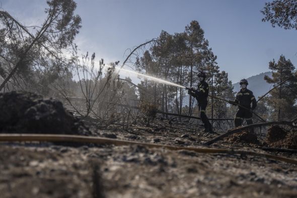 La evolución del fuego en Castellón es positiva a las puertas de dos días de alto riesgo por el poniente