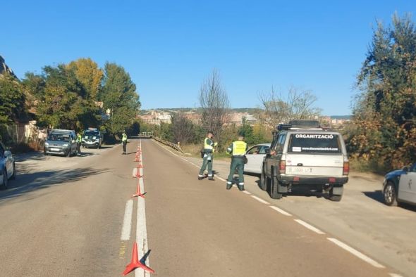 La Guardia Civil investiga a varios conductores en la Sierra de Albarracín por cuatro delitos contra la seguridad vial