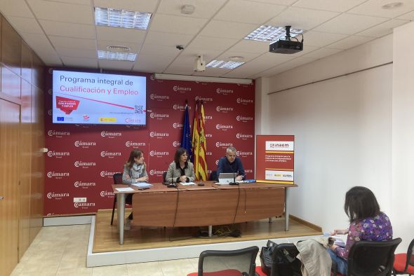 La Cámara formará en Alcañiz conductores de autobús ante la carencia de profesionales que sufren las empresas del Bajo Aragón