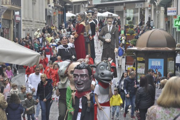 El Día del Libro y la jota toman el relevo hoy en la celebración de San Jorge en Teruel