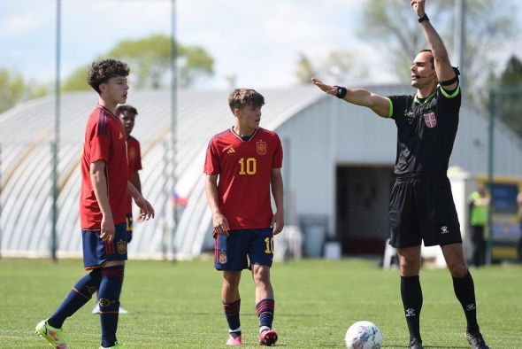 Juan Hernández, convocado con ‘los mayores’ de la selección española