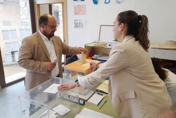 Alberto Izquierdo, único diputado del PAR en las Cortes: Hay que esperar y ver cómo queda el tablero