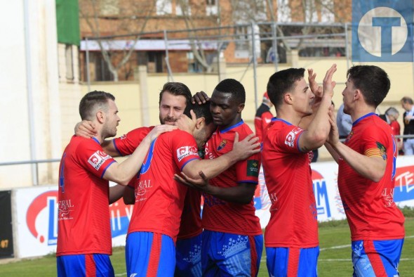 El CD Teruel se reencuentra con la victoria goleando al Tamarite en Pinilla (5-0)