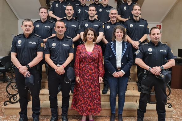 Los nuevos agentes y oficiales de la Policía Local de Teruel toman posesión de sus cargos