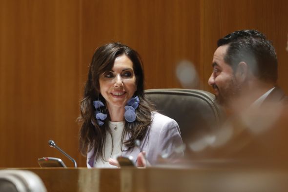 Marta Fernández, una presidenta de las Cortes crítica con los medios y negacionista ambiental