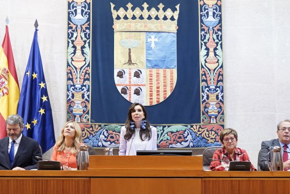 Los populares niegan que hayan pactado también la investidura de Azcón con la ultraderecha