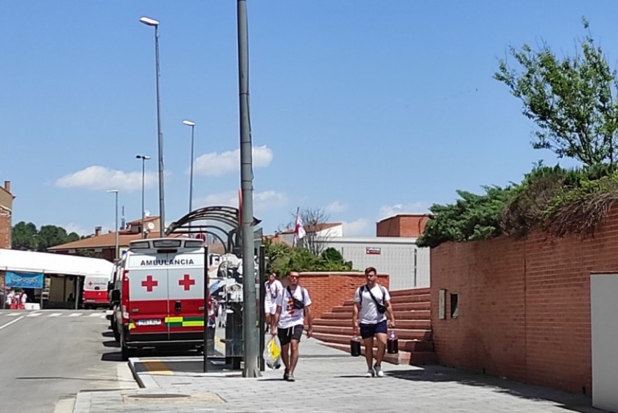 Cruz Roja atiende un centenar de incidencias en la noche del domingo al lunes