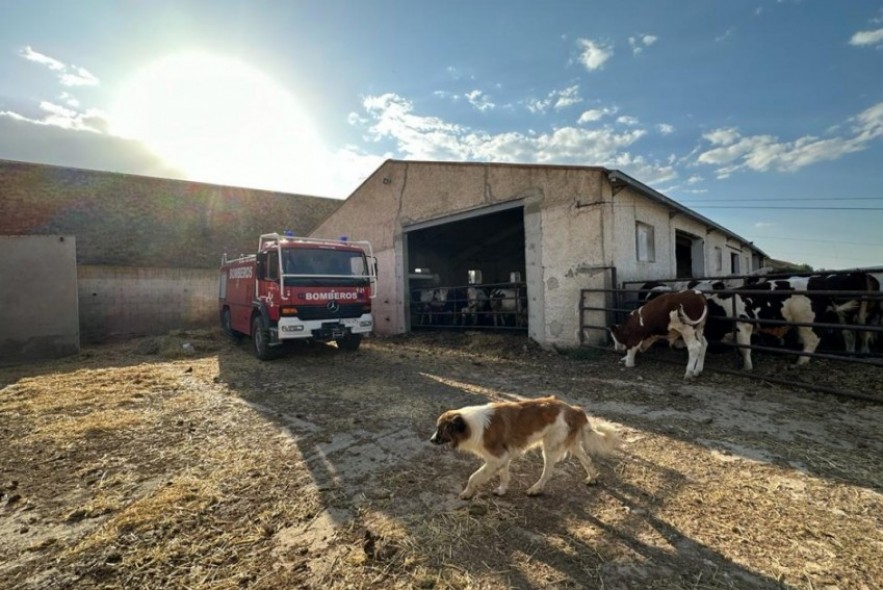 Los Bomberos de la Diputación de Teruel llevan 1,2 millones de litros de agua a los pueblos por la sequía