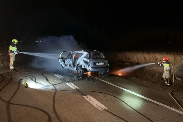 Incendio de un vehículo en la N-234 en Calamocha: no hubo heridos