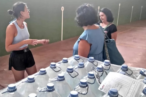 Mazaleón repartirá agua hasta que se solucionen los problemas de potabilidad