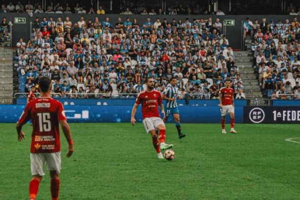 El CD Teruel consigue un punto en Riazor ante el Deportivo con un estelar Taliby en la portería