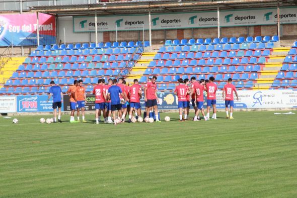 El Ayuntamiento de Teruel anuncia una reforma integral del estadio de Pinilla, que ampliará su capacidad hasta las 3.300 localidades