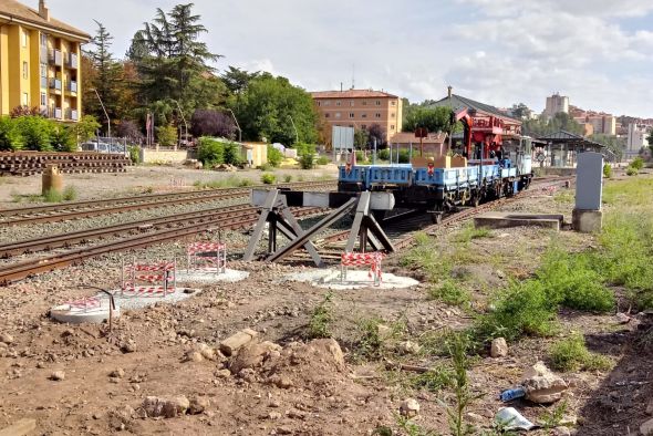 El 96 % de toda la inversión en el  tren convencional se ha movilizado,  aunque lleva ya un año de retraso