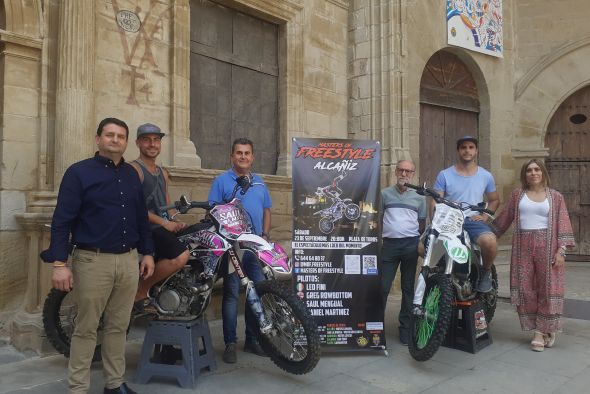 El espectáculo de las Superbikes arranca esta tarde en la Plaza España