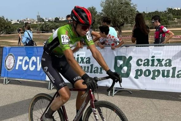 El alcañizano Javier Zaera sube dos veces al pódium en sendas pruebas de ciclocross de la Comunidad Valenciana