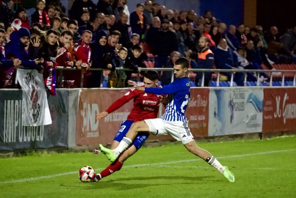 El CD Teruel descarta el cese del entrenador tras la derrota por 0-2 con la Ponferradina