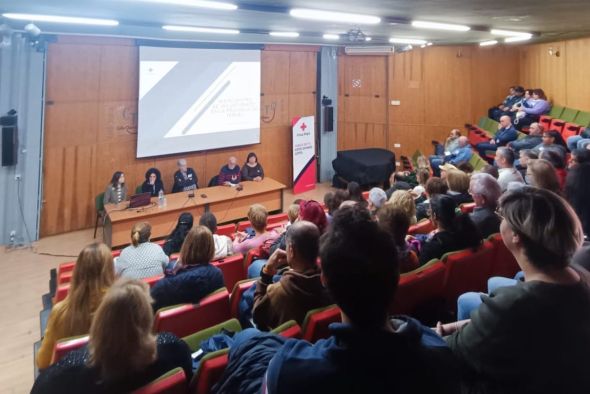 Más de 100 voluntarios de Cruz Roja participan en el Encuentro provincial de Andorra