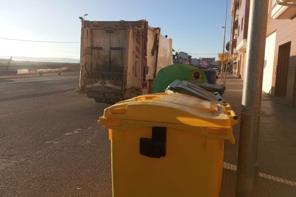 Normalidad en el primer día de trabajo tras la suspensión de la huelga de basuras en el Jiloca