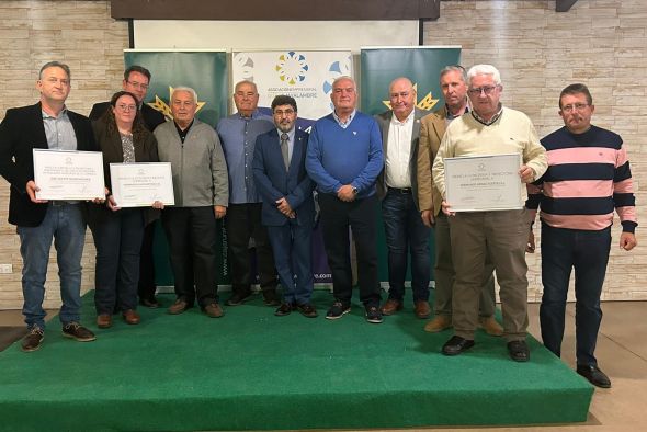 La Asociación empresarial premia a varios negocios familiares con amplia trayectoria