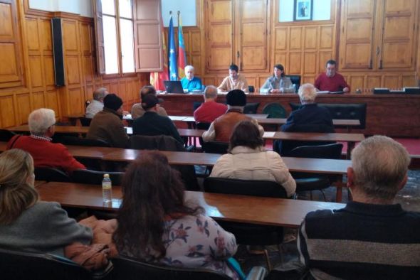 Medio Ambiente se reúne en Tramacastilla con la plataforma SOS Montes Universales