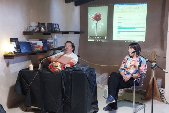 Literatura en un ambiente distendido en los alfares del barrio de San Julián