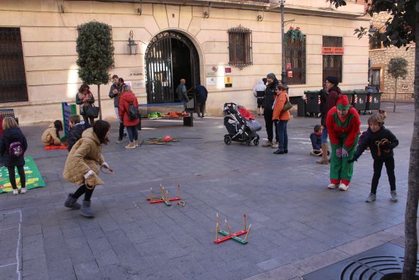 Estrellas, duendes, juegos y música centran  la programación navideña para los pequeños en la capital