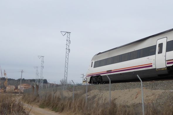 Autorizan licitar la ampliación de gálibos de los túneles del tren entre Teruel y Zaragoza