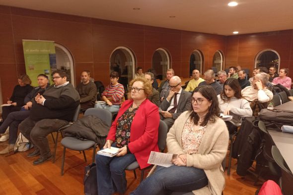 Los emprendedores del Bajo Aragón exponen sus dudas en las charlas sobre el Leader