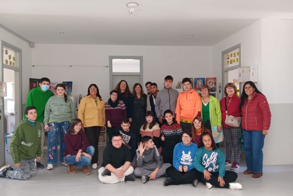 La Uned propicia un intercambio de saberes entre la escuela rural turolense y la uruguaya