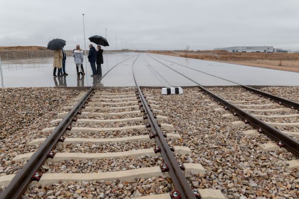 El Gobierno de Aragón reclama reducir el tiempo de cortes por obras en la línea ferroviaria Zaragoza-Teruel-Sagunto